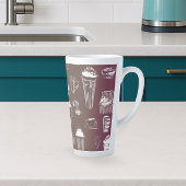 Kaffee-Shop-Latte auf kaffeemfarbenem Hintergrund Milchtasse