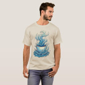 Kaffee-Splash: Dynamische Kunst T-Shirt (Vorne ganz)