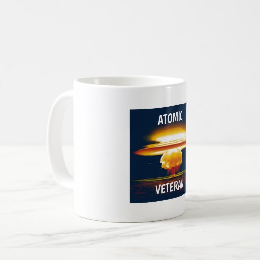 Kaffee-Tasse für Atomveteran mit Pilzwolke Kaffeetasse (Vorderseite Links)