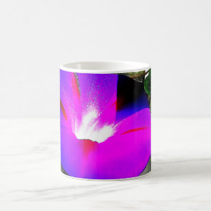 Kaffee-Tasse mit niedlichen lila Blumen Kaffeetasse