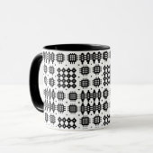 Kaffee-Tasse: Walisisches Tapisserie-Muster, Schwa Tasse (Vorderseite Links)