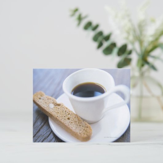 Kaffee und Biscotti Postkarte (Stehend Vorderseite)
