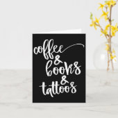 Kaffee und Bücher und Tattoos Karte (Gelbe Blume)