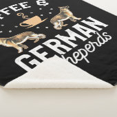 Kaffee und Deutscher Hirte Sherpadecke (3/4)