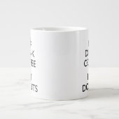 KAFFEE UND ESSEN SPENDE Jumbo-Tasse (Vorderseite)