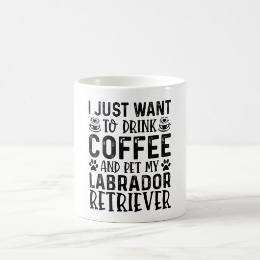 Kaffee und Labrador Retriever Funny Kaffeetasse (Mittel)