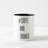 Kaffee und Zoomies Zweifarbige Tasse (Mittel)