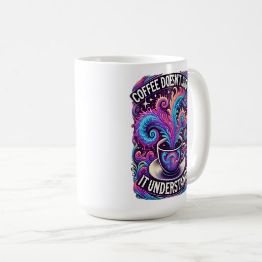 Kaffee urteilt nicht - Psychedelisches Dreamscape Kaffeetasse (VorderseiteRechts)