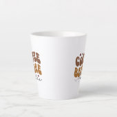 Kaffee vor Talkie Funny Retro Text Style Milchtasse (Vorderseite)