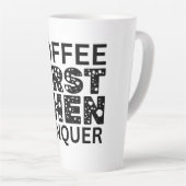 Kaffee zuerst, dann beherrschen milchtasse (Rechte Ecke)