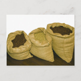 Kaffeebohnen in Einbeulsack Postkarte