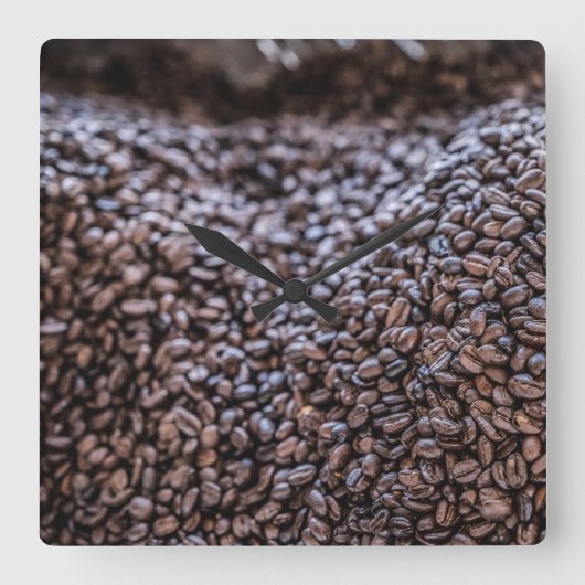 Kaffeebohnen Quadratische Wanduhr (Vorderseite)