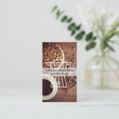 Kaffeebohnen und Cup auf dem Tisch Visitenkarte (Stehend Vorderseite)