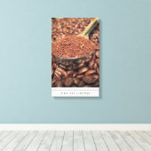 Kaffeebohnen und frischer Boden auf Leinwand (Insitu (Holzboden))