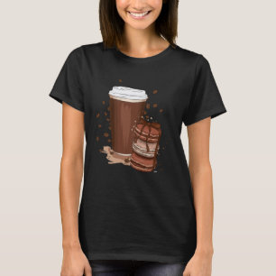 Kaffeemaschine und Macaroon Cake Ästhetik T-Shirt