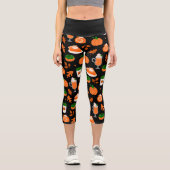 Kaffeesaison mit Kürbisgewürzen Capri Leggings (Vorderseite)