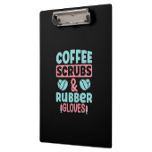 Kaffeeschirbe und Gummihandschuhe Klemmbrett (Links)