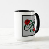 Kaffeetasse mit Anfangsbuchstabe A und roten Rosen (VorderseiteRechts)