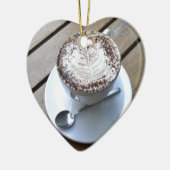 Kaffeetasse mit Creme Keramik Ornament (Links)