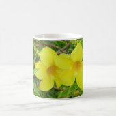 Kaffeetasse mit gelben Blumen (Mittel)