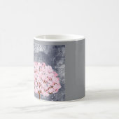 Kaffeetasse mit rosa Kirschblütenbaum Ästhetik Spr (Mittel)