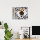 Kaffeezeit mit Bohnen und Becher Foto Fine Art Poster (Heimbüro)