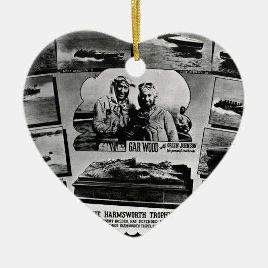 Kaimanfisch-hölzernes Vintages Schnellboot, das Keramikornament (Vorne)