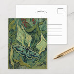 Kaiser Moth | Vincent van Gogh Postkarte<br><div class="desc">Kaiser Moth (1889) von Vincent van Gogh ist eine delikate und komplizierte Darstellung einer Motte vor einem strukturierten Hintergrund. Das Gemälde erfasst die Schönheit dieses geflügelten Weins mit sorgfältiger Aufmerksamkeit auf seine Muster und Farben, die charakteristischen Pinselstriche von Van Gogh mit einem naturalistischen Ansatz verbinden. Dieses Kunstwerk spiegelt Van Gogh's...</div>
