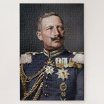Kaiser Wilhelm II. 1908 eingefärbt Puzzle<br><div class="desc">Das kolorierte Foto Kaiser Wilhelm II (1859-1941) war der letzte deutsche Kaiser und Preußer König,  dessen aggressive Politik und Führung zum Beginn des Ersten Weltkriegs beitrugen.</div>