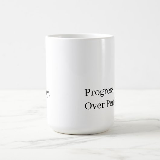 Kaizen: Progress Over Perfection Kaffeetasse (Mittel)