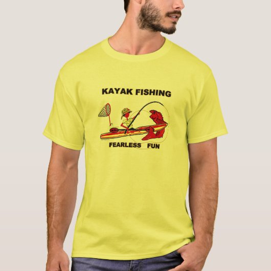 Kajak, der furchtlosen Spaß fischt T-Shirt (Vorderseite)