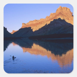 Kajakfahren auf dem Colorado River in Spanish Quadratischer Aufkleber