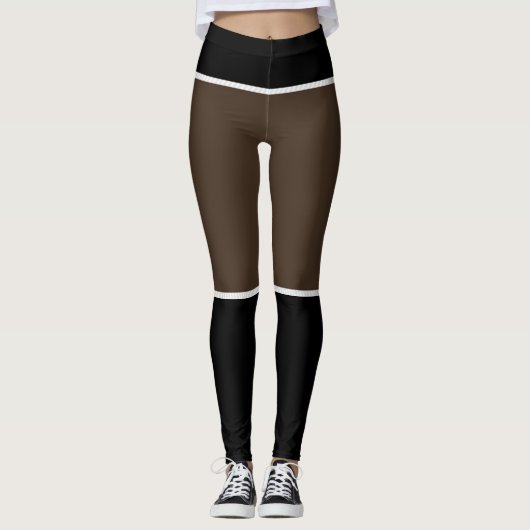 Kakao und schwarze Leggings (Vorderseite)