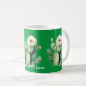 Kaktus mit sorgfältiger Tasse (VorderseiteRechts)
