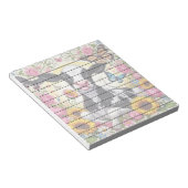 Kalb in einem pulsierenden Flora- und Schmetterlin Notizblock (angewinkelt)