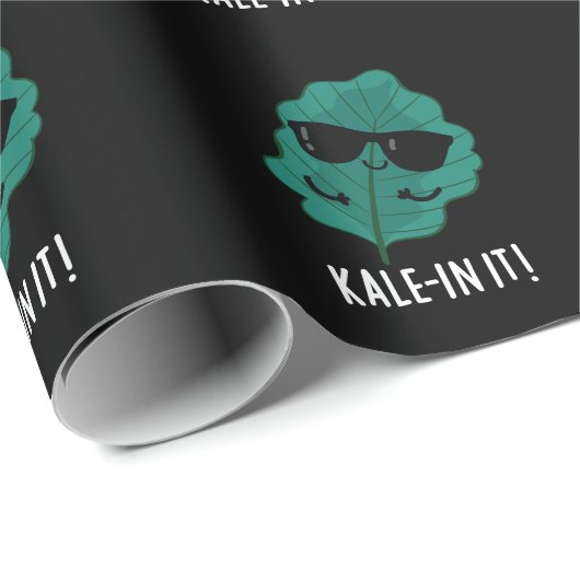 Kale in It Funny Veggie Kale Pun Dark BG Geschenkpapier (Rolleneckpunkt)