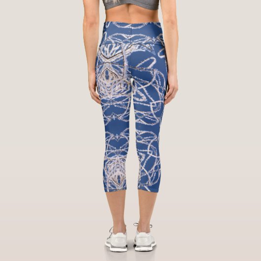 Kaleidoscope Bright Blue, White, Single Star Capri Leggings (Rückseite)