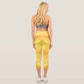 Kaleidoskop eines hellen Sonnenaufgangs Capri Leggings (Rückseite)