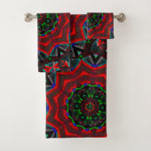 Kaleidoskop mit kreisförmigem, grünem und rotem Gr Badhandtuch Set (Insitu)
