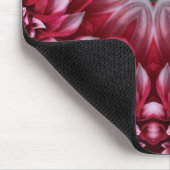 Kaleidoskopische Crimson Dahlia Mousepad (Ecke)