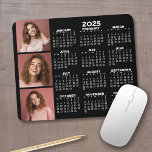 Kalender 2024 mit 3 FotoCollage - schwarz Mousepad<br><div class="desc">Eine 3-Foto-Collage mit einem Kalender 2024. Ein lustiger Gegenstand für das neue Jahr. Fügen Sie diesem Design 3 quadratische Fotos hinzu.</div>