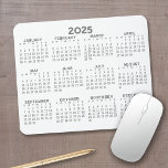 Kalender der ganzjährigen Ansicht - horizontal Mousepad<br><div class="desc">Grau und Weiß - Ein minimaler, einfacher 12-monatiger Kalender mit einem soliden Farbhintergrund. Eine Standardsuche nach Ihrem Zuhause-Büro oder Schulfach. Die Schriftart sind einfach zu lesen und die Farben können geändert werden. — Wenn Sie den personalisierten Bereich öffnen, wird es Sie zu einem erweiterten Designbereich führen, in dem Sie die...</div>