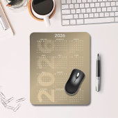 Kalender für das ganze Jahr 2026 mit braunem Farbv Mousepad