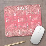 Kalender - Rosa Glitzer Mousepad<br><div class="desc">Rosa und Weiß - Ein 12-Monats-Kalender 2025 mit einem Glitzer gedrucktem Hintergrund. Modernes Aussehen für Ihr Zuhause- oder Schulfach. — Wenn Sie den personalisierten Bereich öffnen,  gelangen Sie zu einem erweiterten Designbereich,  in dem Sie die Hintergrundfarbe ändern können.</div>