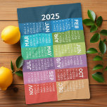 Kalender - Volljährig - funky farbenfrohe Monate Geschirrtuch<br><div class="desc">Ein moderner abstrakter, funky 12-monatiger Kalender mit bunten Keilen und einem lustigen Design. Dieser Kalender ist ein nicht traditionelles Design mit gestapelten Monaten auf Farbblöcken. Ein sehr nützlicher und notwendiger Artikel, der im Büro oder bei der Zuhause verwendet werden kann. Ein farbenfroher und auffälliger Look für Ihre Zuhause, Ihr Büro...</div>