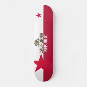 KALIFORNIEN - Angepasste Muster und Modelle unter Skateboard