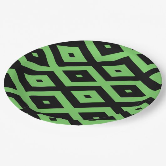 Kalkgrün und schwarz - Diamantmuster Pappteller (Schrägansicht)