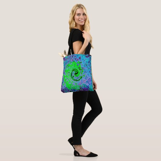 Kalkgrüner Groovy Abstrakt Retro Liquid Swirl Tasche (Am Model)