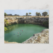 Kalksteinklippen und smaragdfarbene Gewässer Postkarte (Vorderseite)