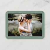 Kalligrafie Herz Foto Hochzeitssage Grün UAWG QR Begleitkarte (Rückseite)